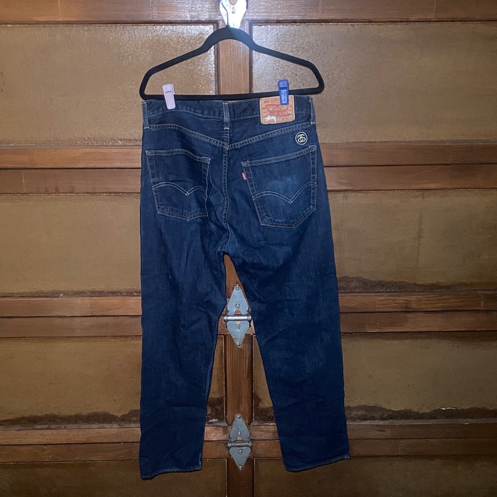Stussy x Levi’s Men's Indigo Straight Jeans - Picture 3 of 4